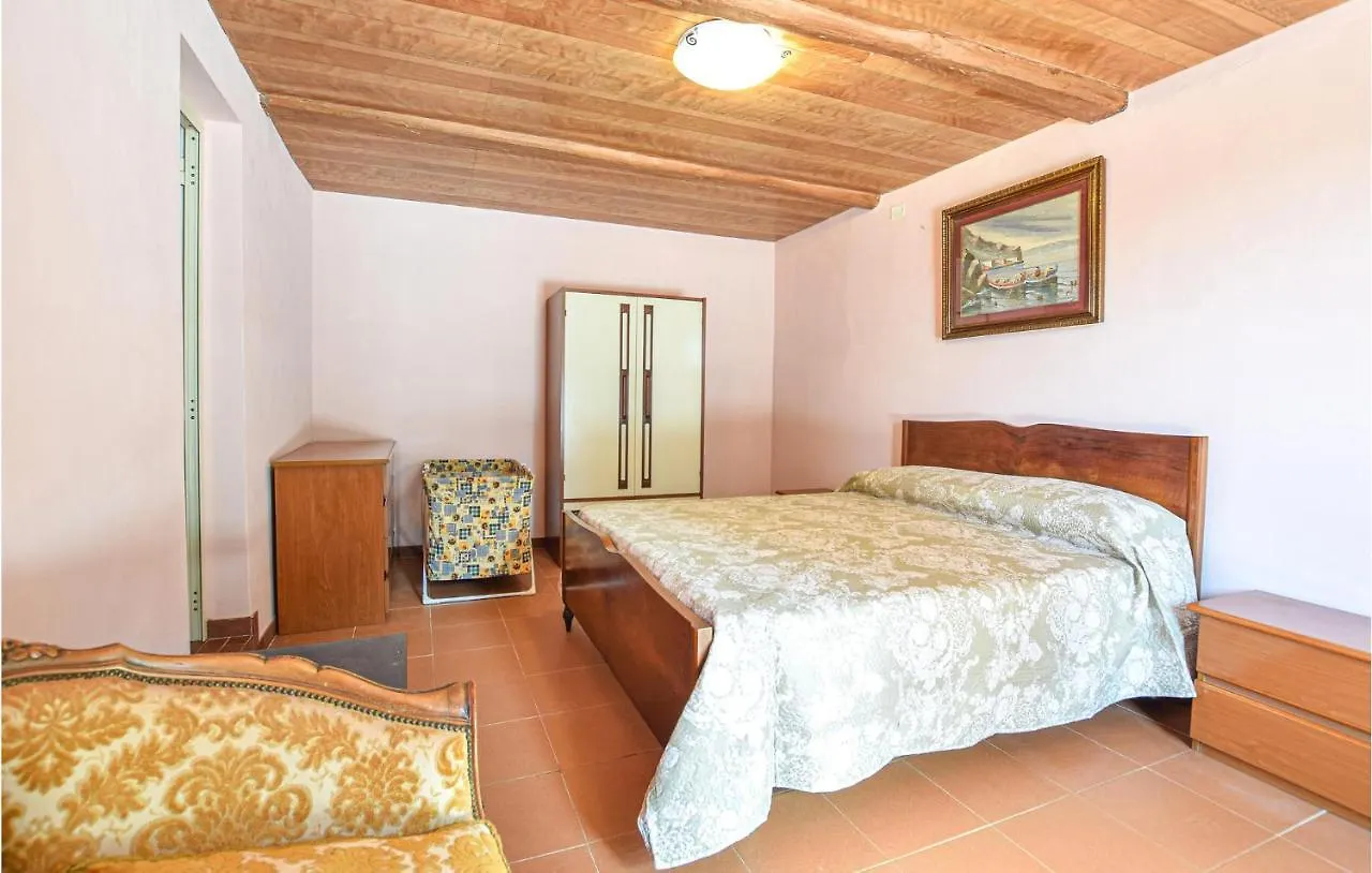 Pet Friendly Home In Capezzano Pianore With Wifi Holiday home